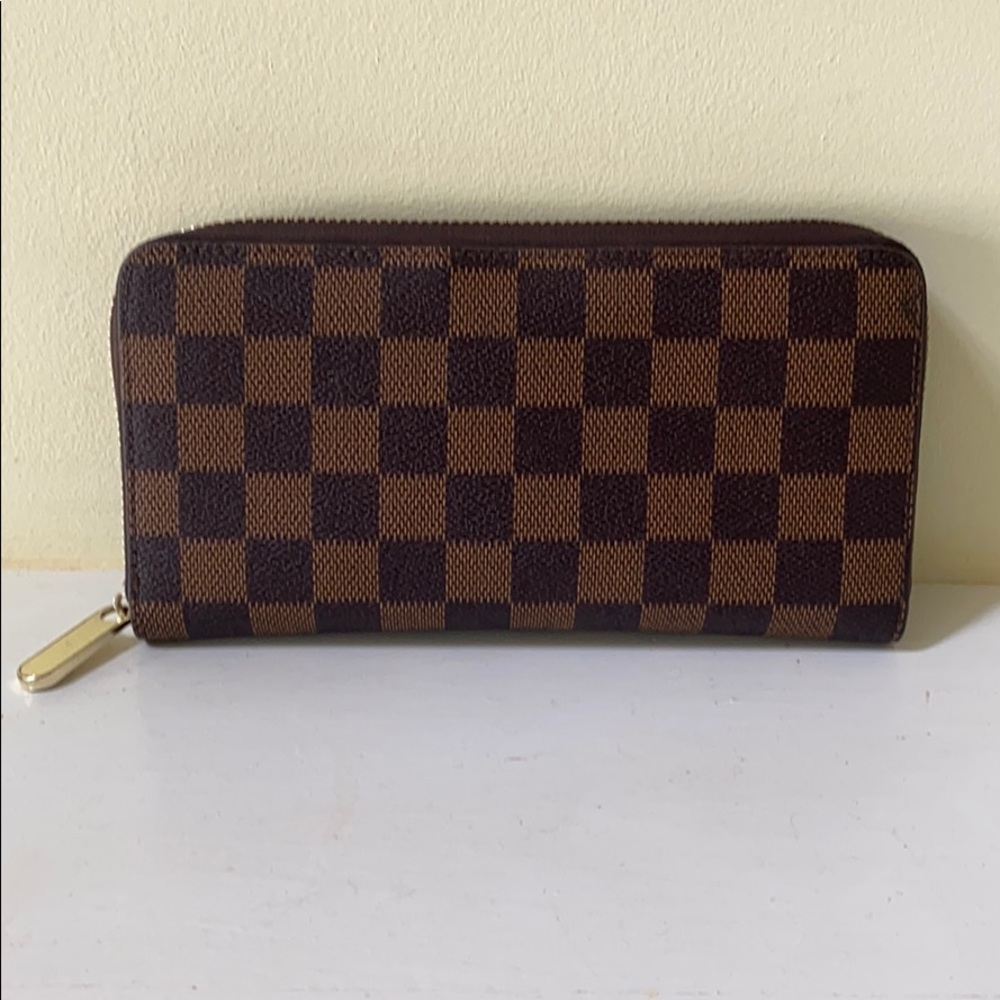 Checkered Wallet